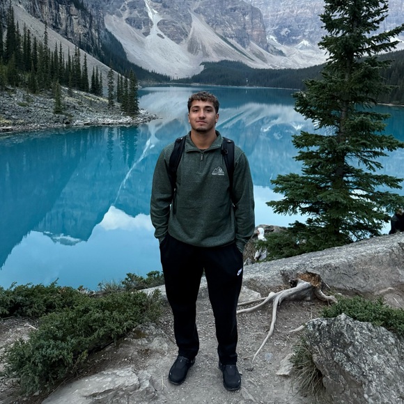 Meet your Posher, Angelo - Picture 3 of 3